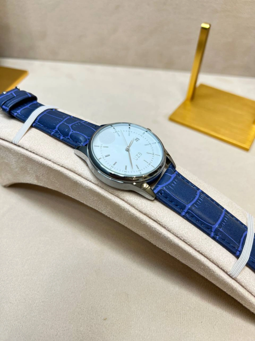 Men's watch, with UZB emblem, with leather strap